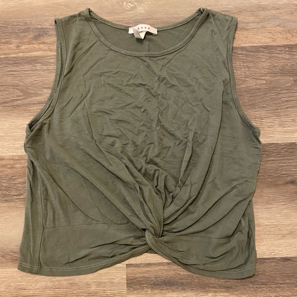 Gaze Cropped Green Muscle Tank
